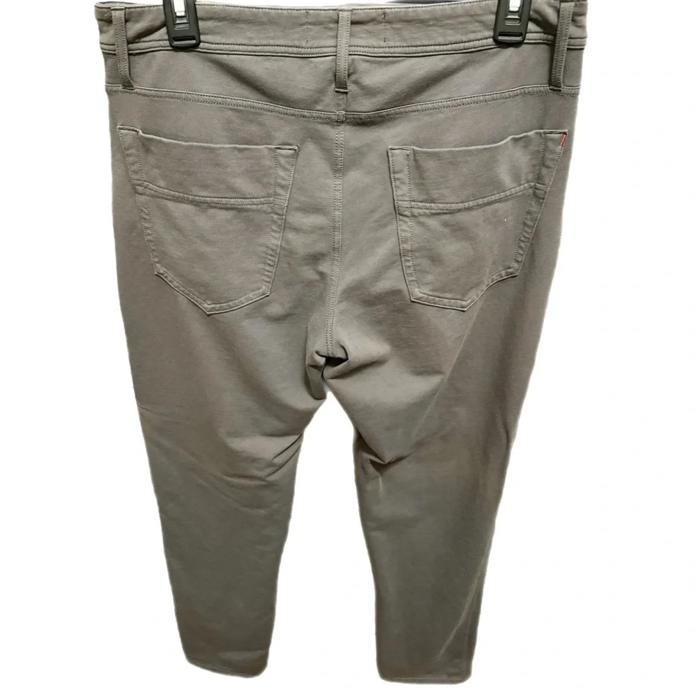 EUC Men’s Sweat Tailor All-In Pants in Stone Color - Size 32X32